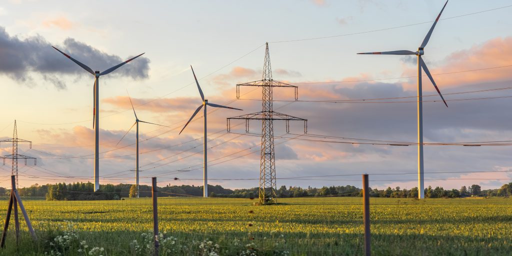 Заголовок новини номер один в дві строки